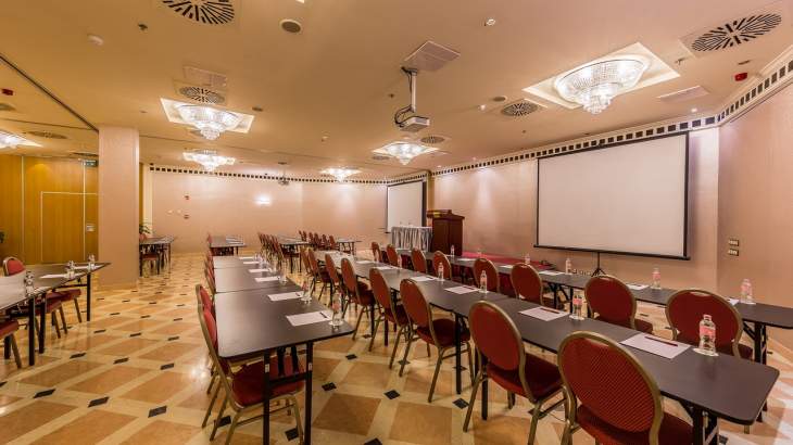 KONFERENZRAUM PRAG