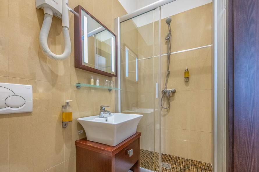  Zimmer und Suiten  Studio Zimmer, Hotel President